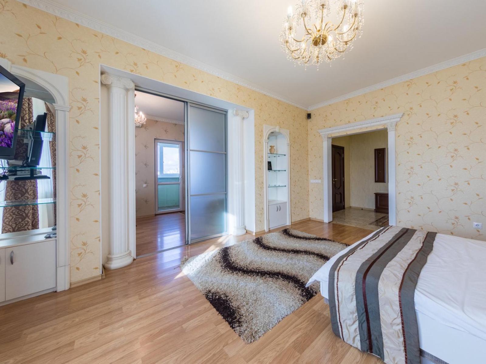 Apartment In The City Center Kyiv Room photo