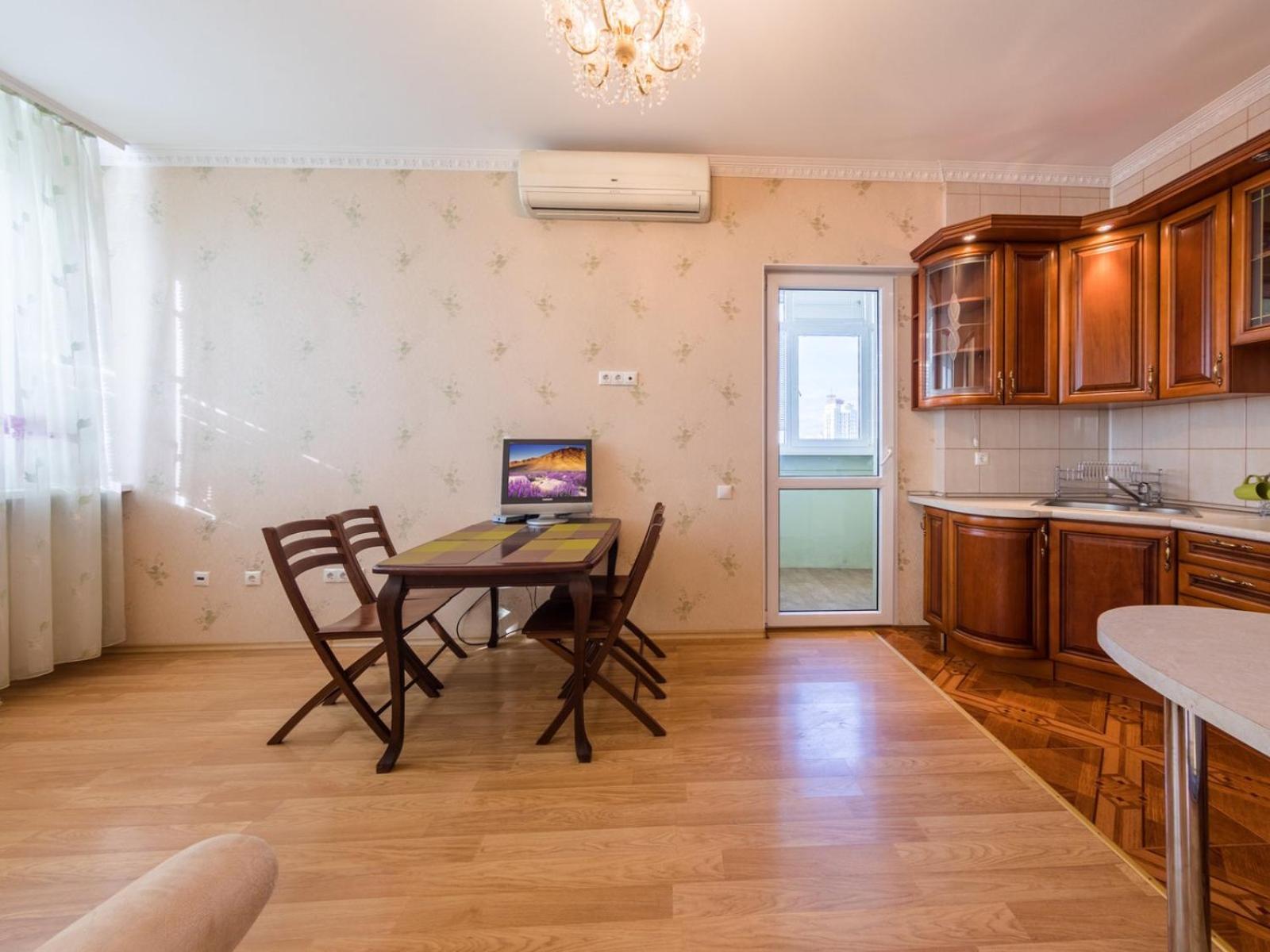 Apartment In The City Center Kyiv Room photo