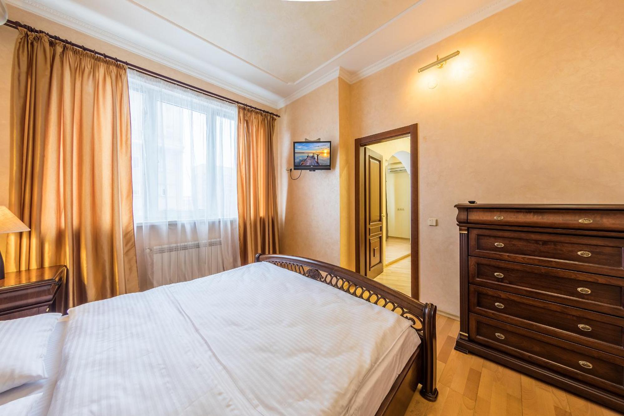 Apartment In The City Center Kyiv Room photo